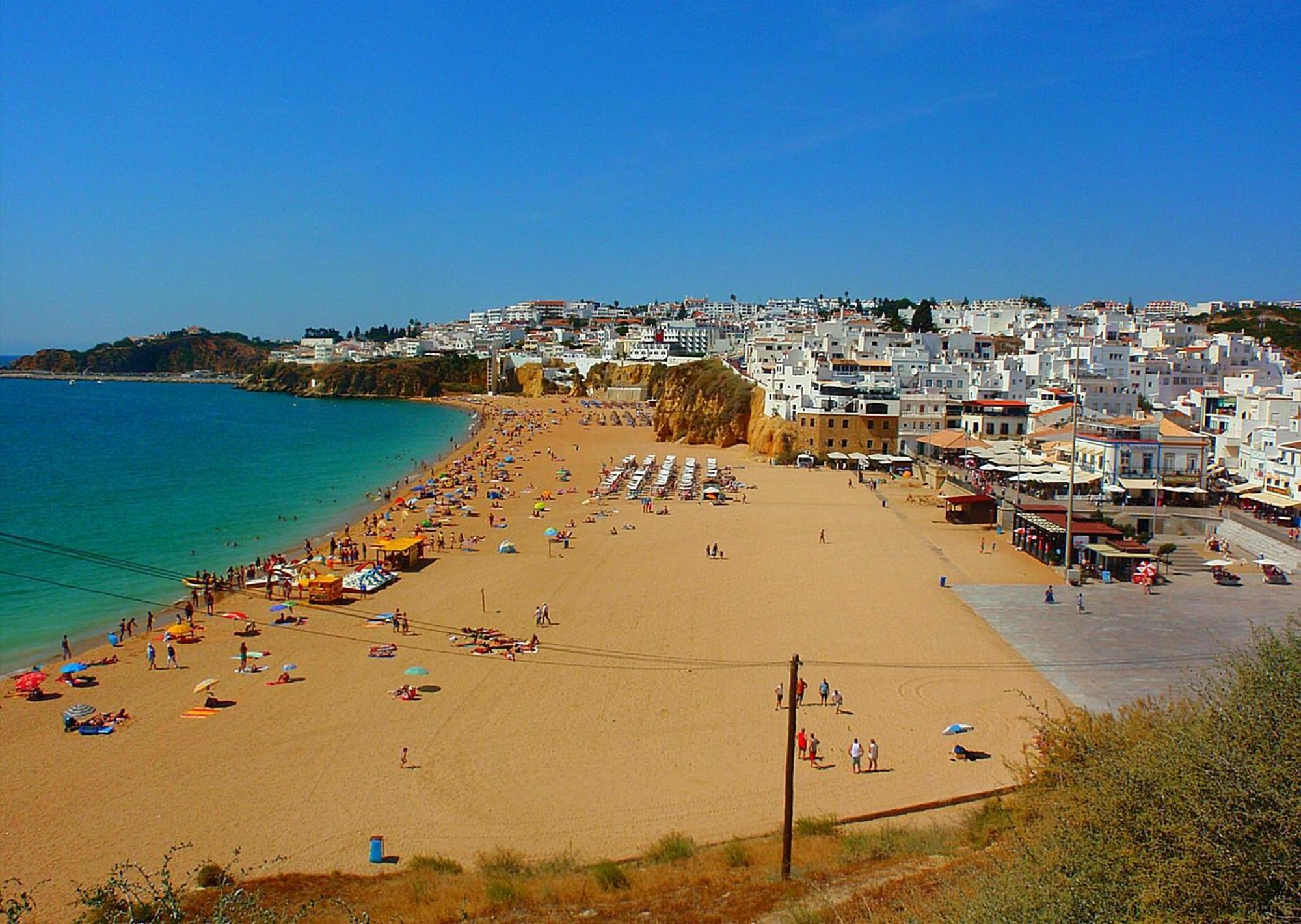 Wonder Charm Guesthouse Albufeira Exterior photo